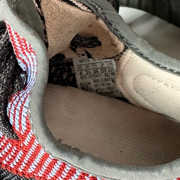 Yeezy Boost 350 V2 'Yecheil Non-Reflective‘Sz 4 - Picture 4 of 8